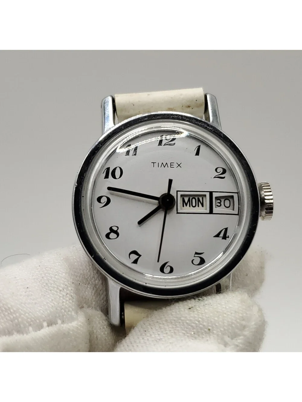 Timex Mechanical White Day/Date Dial Silver Tone Womens Watch 24mm Running